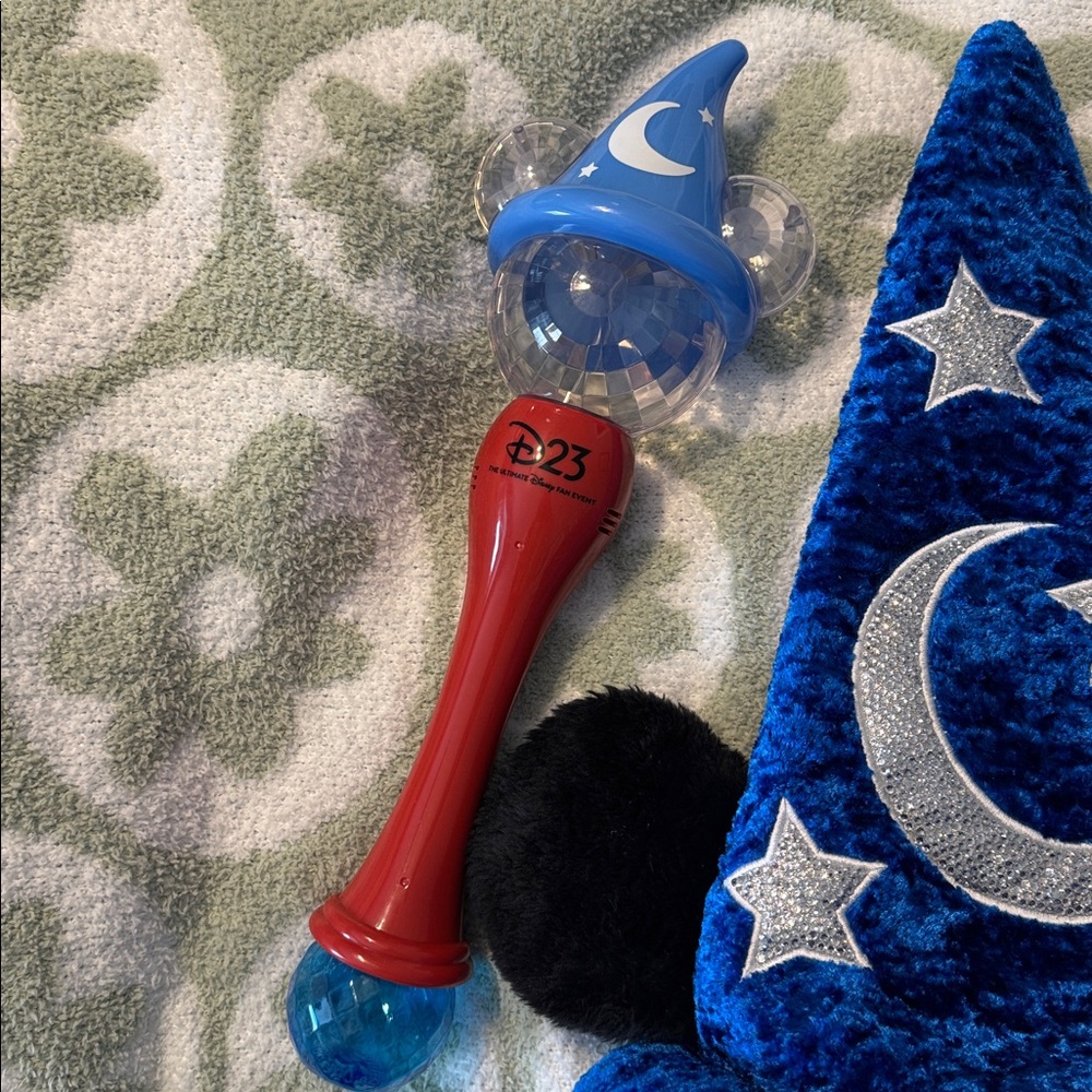 Sorcerer Mickey Hat and Light Wand - Picture 2 of 8